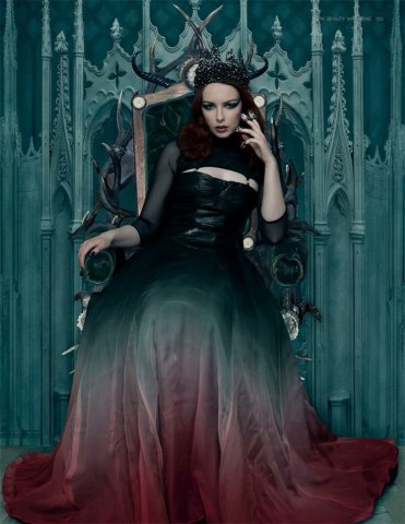 5d30d87e34b877509e8c97fa0501d080--dark-queen-ice-queen.jpg