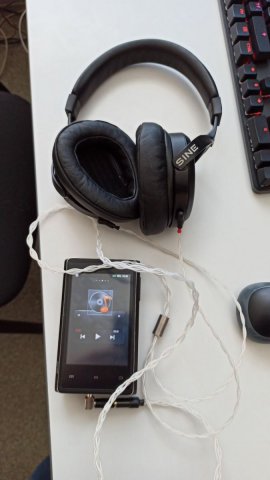 2116698019_vesper-audio_custom_over-ear_pads_for_Sine_(onSinecustomcableandDX100).thumb.jpg.d8f10d2821e349da59be39eeece62caf.jpg