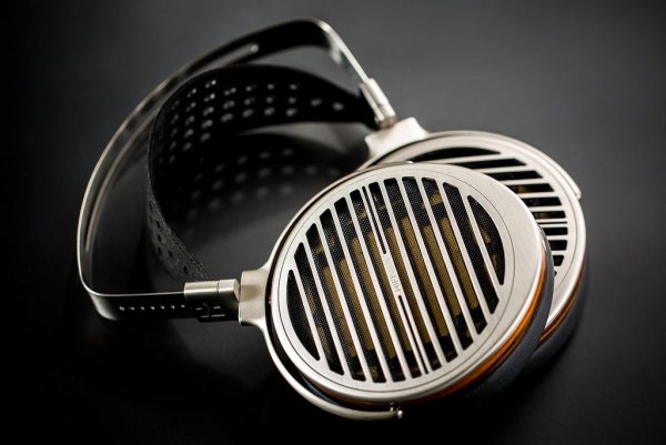 AudioVideoShow2018HiFiMANSusvara.thumb.jpg.068e33c5973c080cad58cfb91b076d0c.jpg