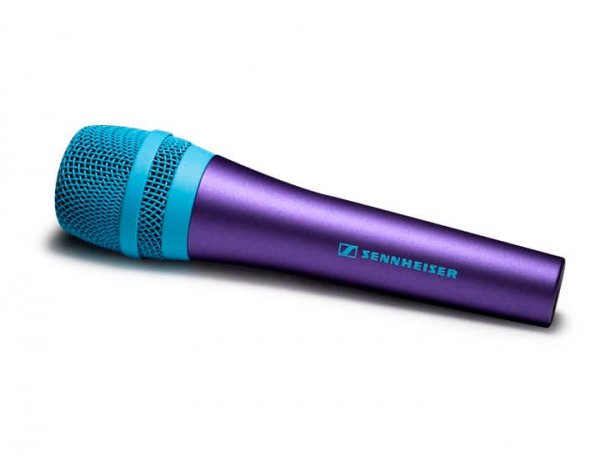 photo-sennheiser_violet_blue@2x.min.jpg
