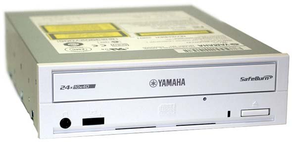 yamaha3200.jpg.d006375c35158435e012d36682ed2d8b.jpg