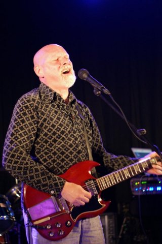Brendan_Perry.thumb.jpg.a60ef467f8e63946334cb9128d6739c2.jpg