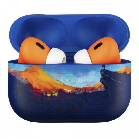 aIRpODS мужик в горах_1.jpg