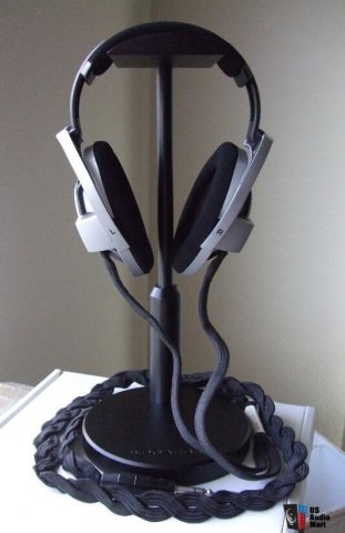 1351581-64c7a573-sennheiser-hd800-with-stefan-audioart-ultramod-amp-hardwired-endorphin-cable-upgrades.jpg