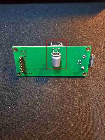 Amanero конденсатор.jpg