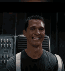 interstellar-crying-scene.gif.a3c33b4c651bad036a213ff415e6615f.gif